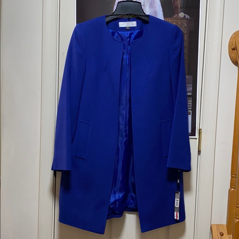 Long blazers with lining.
